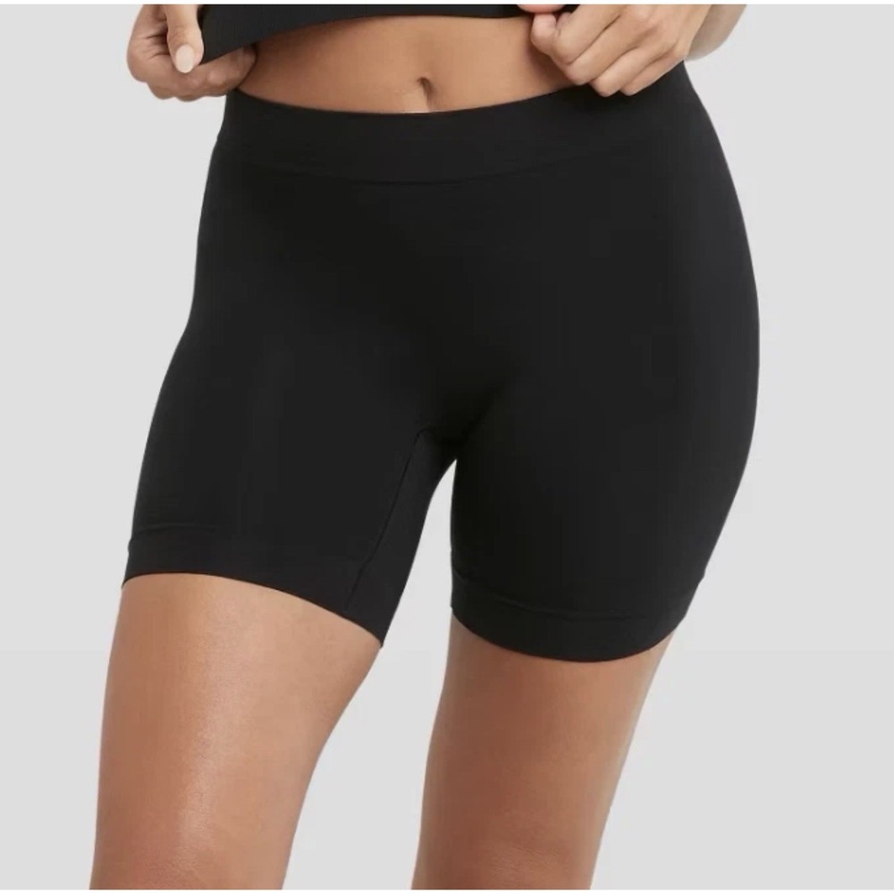 NEW Maidenform Smoothing Seamless Booty Lift Shorty Panty Black Large DMS106